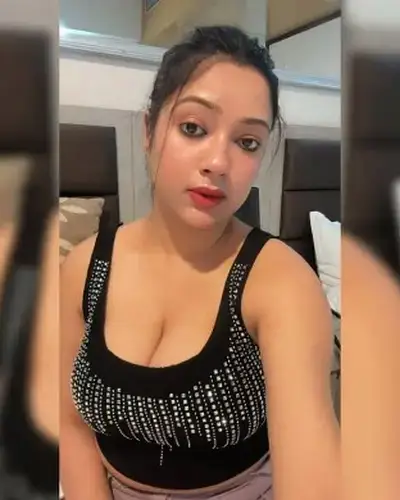 Call Girls Service Petlawad